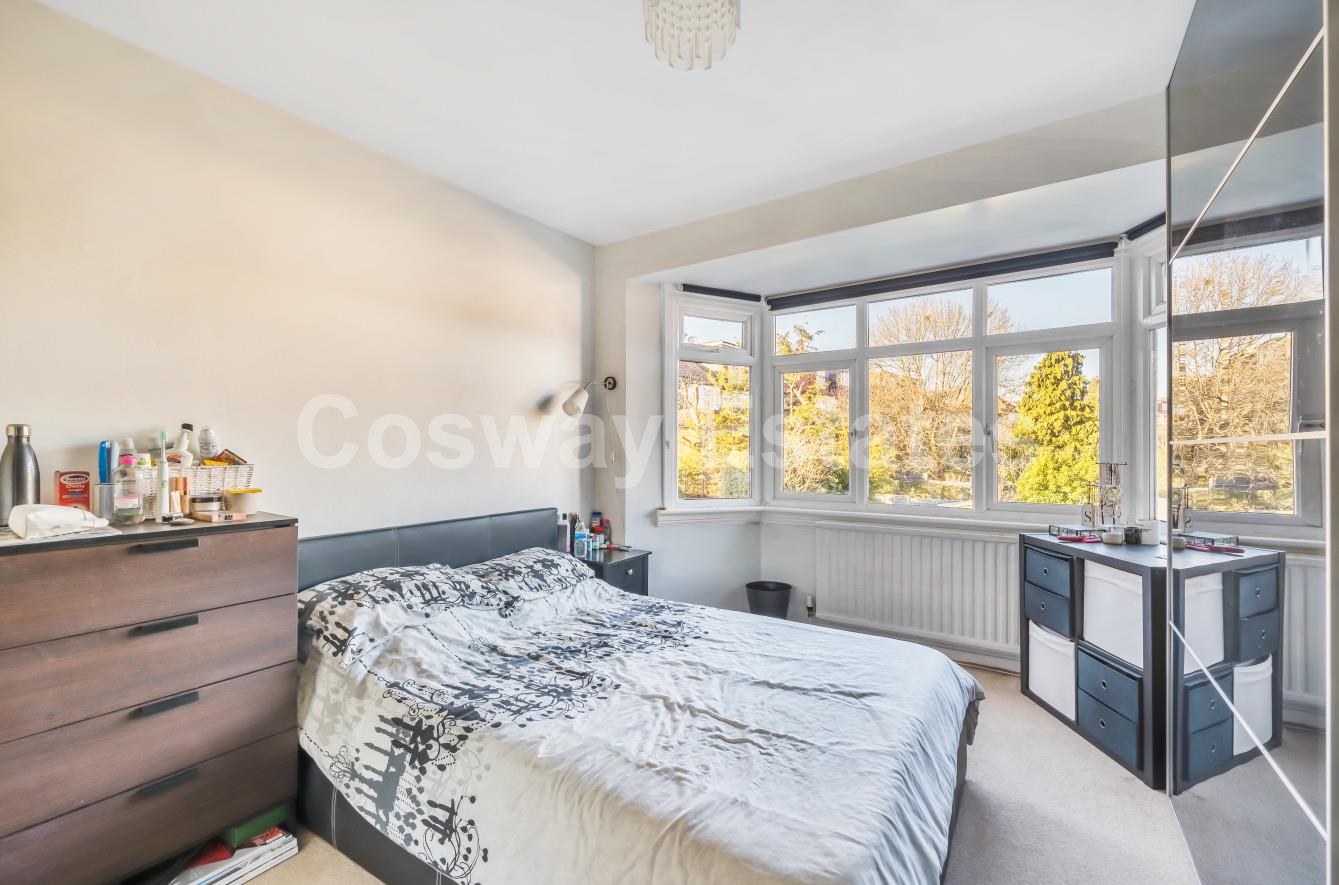 Hillside Grove, Mill Hill, NW7, Mill Hill